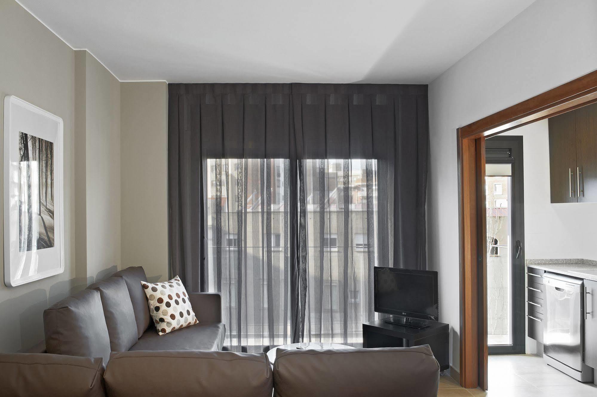 Barcelona Apartment Gran De Gracia ภายนอก รูปภาพ